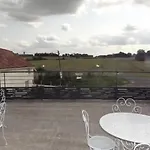 L'oratori : L'authentique 3* Sérignac